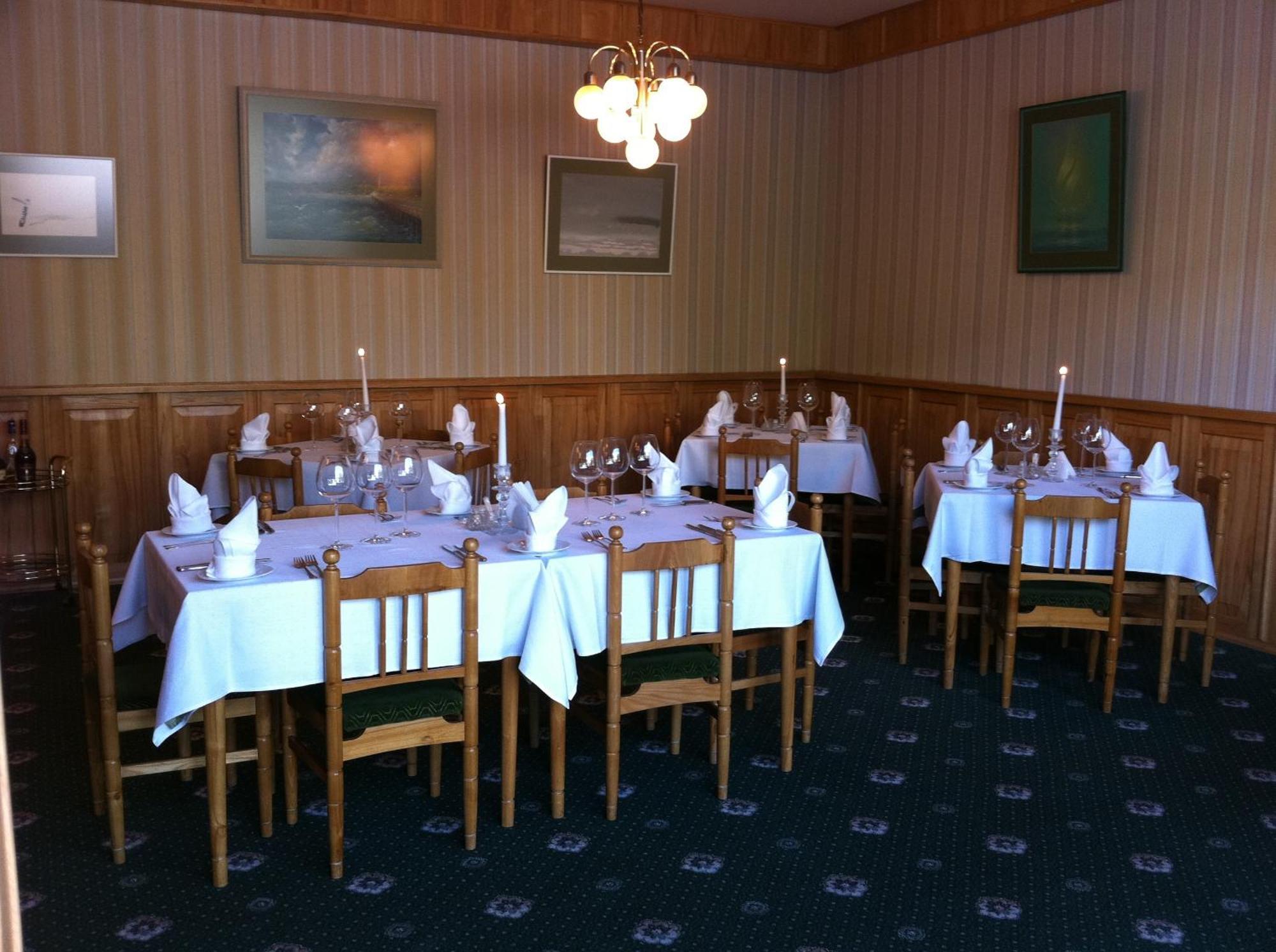 Du Broliai Hotel Palanga Bagian luar foto
