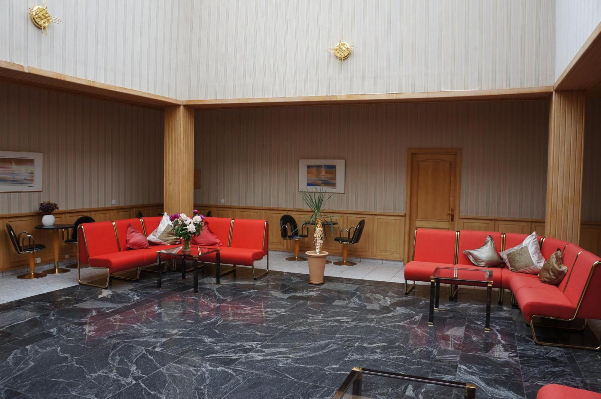 Du Broliai Hotel Palanga Bagian luar foto